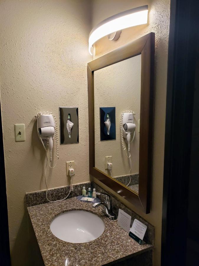 Quality Dfw Airport North - Inn