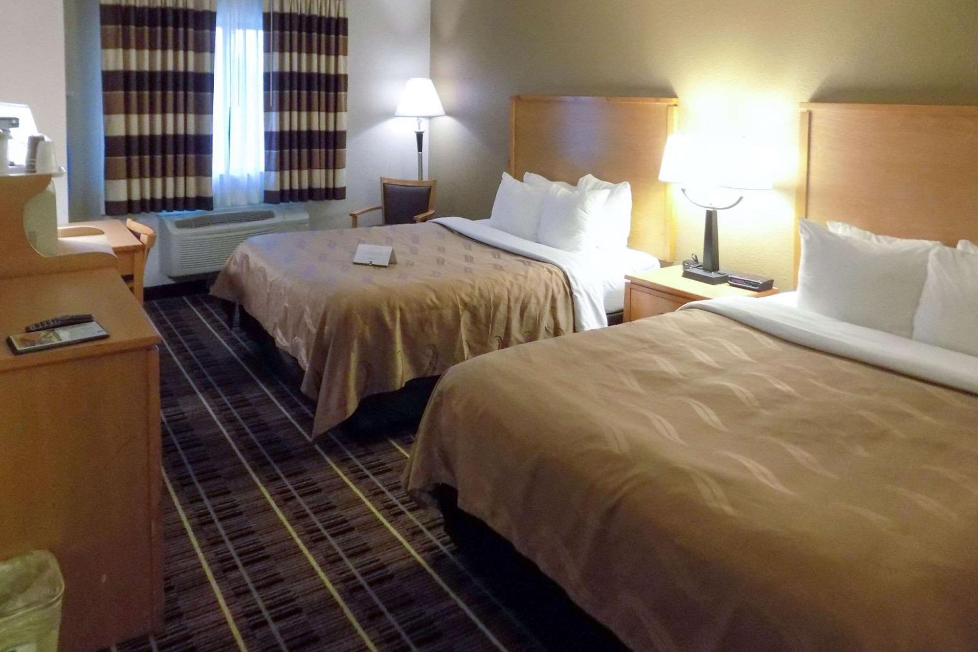 Inn Quality Dfw Airport North - 2*