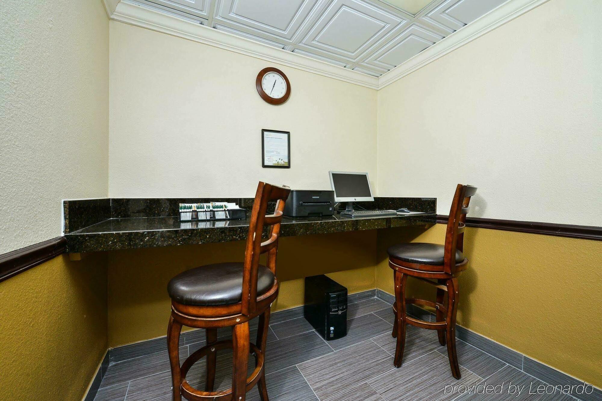 Inn Quality Dfw Airport North -